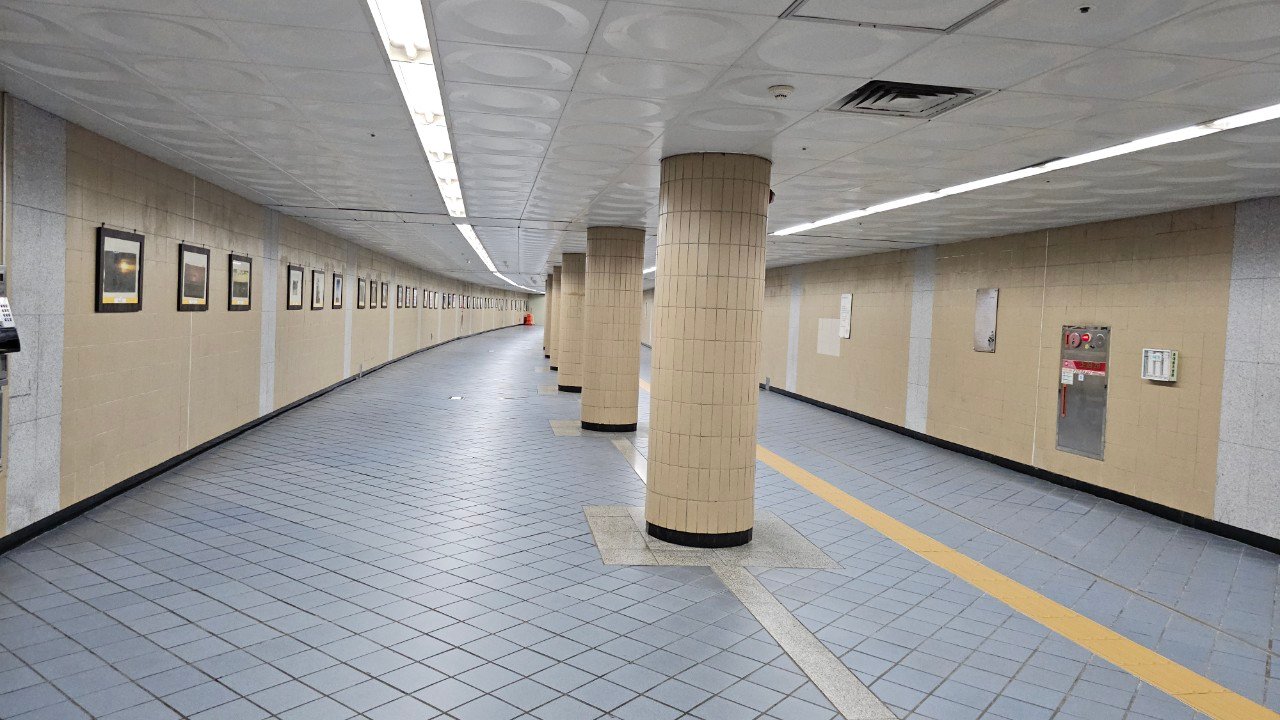 Underground passage near Hadan Station on the way to Gadeokdo, Busan