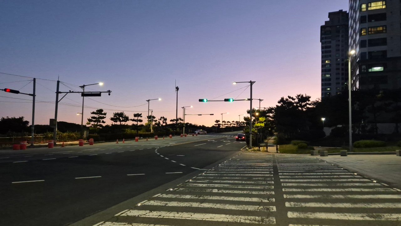 Quiet street at dusk near the finish of Haeparang Trail Course 1, Busan
